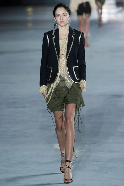 Look 1